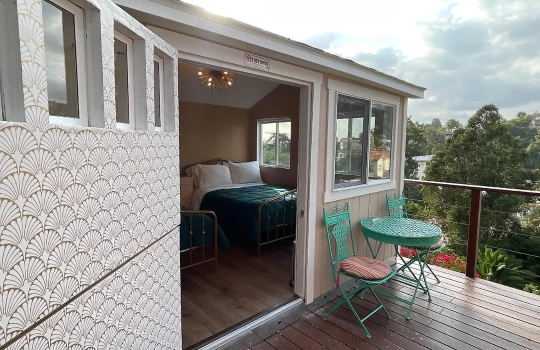 Glamping Hollywood Hills - Luxury Tiny House-1