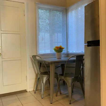 Culver City Guest House-3