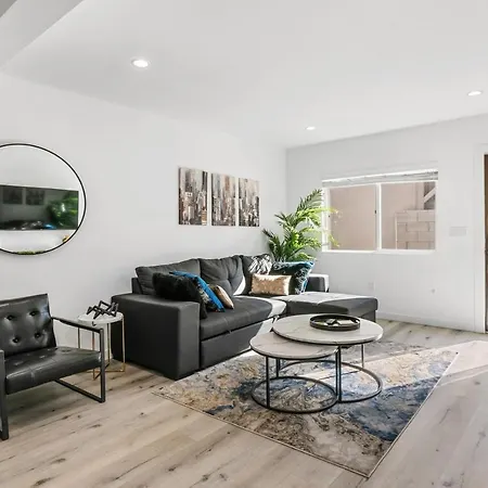 Muirfield Chic City Bungalow With Parking 1,2,3-2