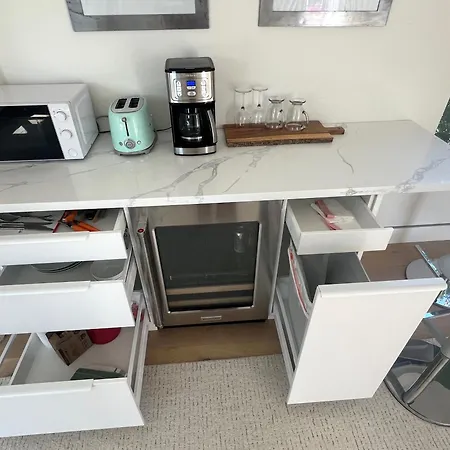 Modern Bright New Studio With Roof-Top Deck Walk To Santa Monica Beach, Freewifi, Parking-3
