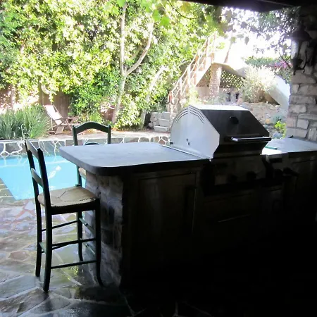 Under The Tuscan Sun Cottage In West Los Angeles-3